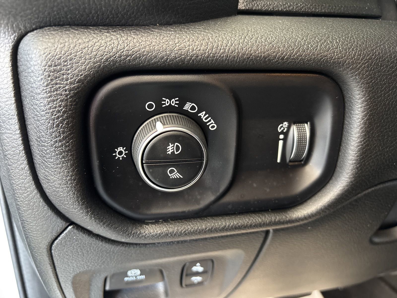 Used 2023 RAM 1500 Lone Star image 12