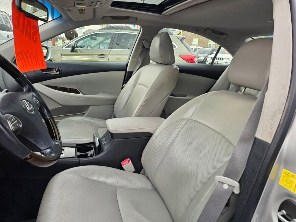 Used 2011 Lexus ES 350 image 24