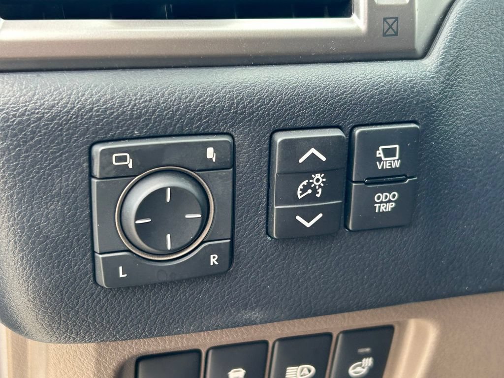 Used 2023 Lexus GX 460 Luxury AWD/4WD image 29