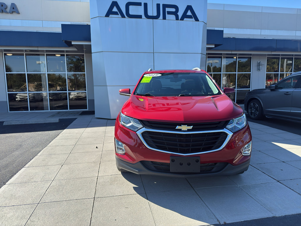 Used 2019 Chevrolet Equinox LT image 2