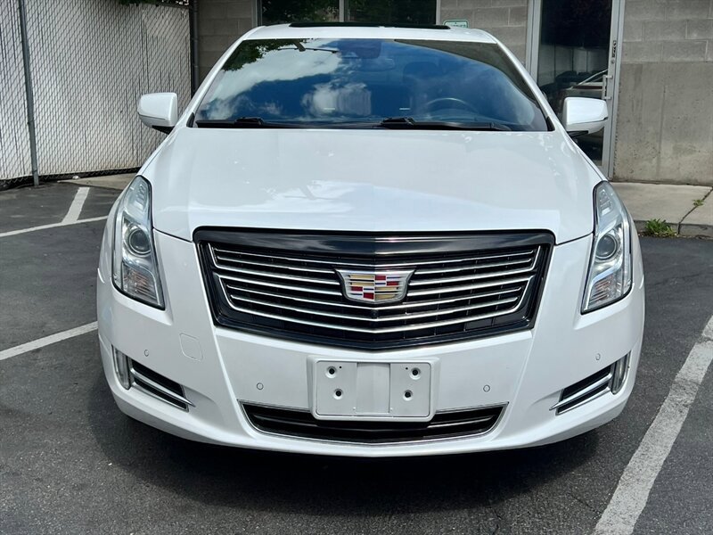 Used 2016 Cadillac XTS Vsport Platinum AWD/4WD image 2