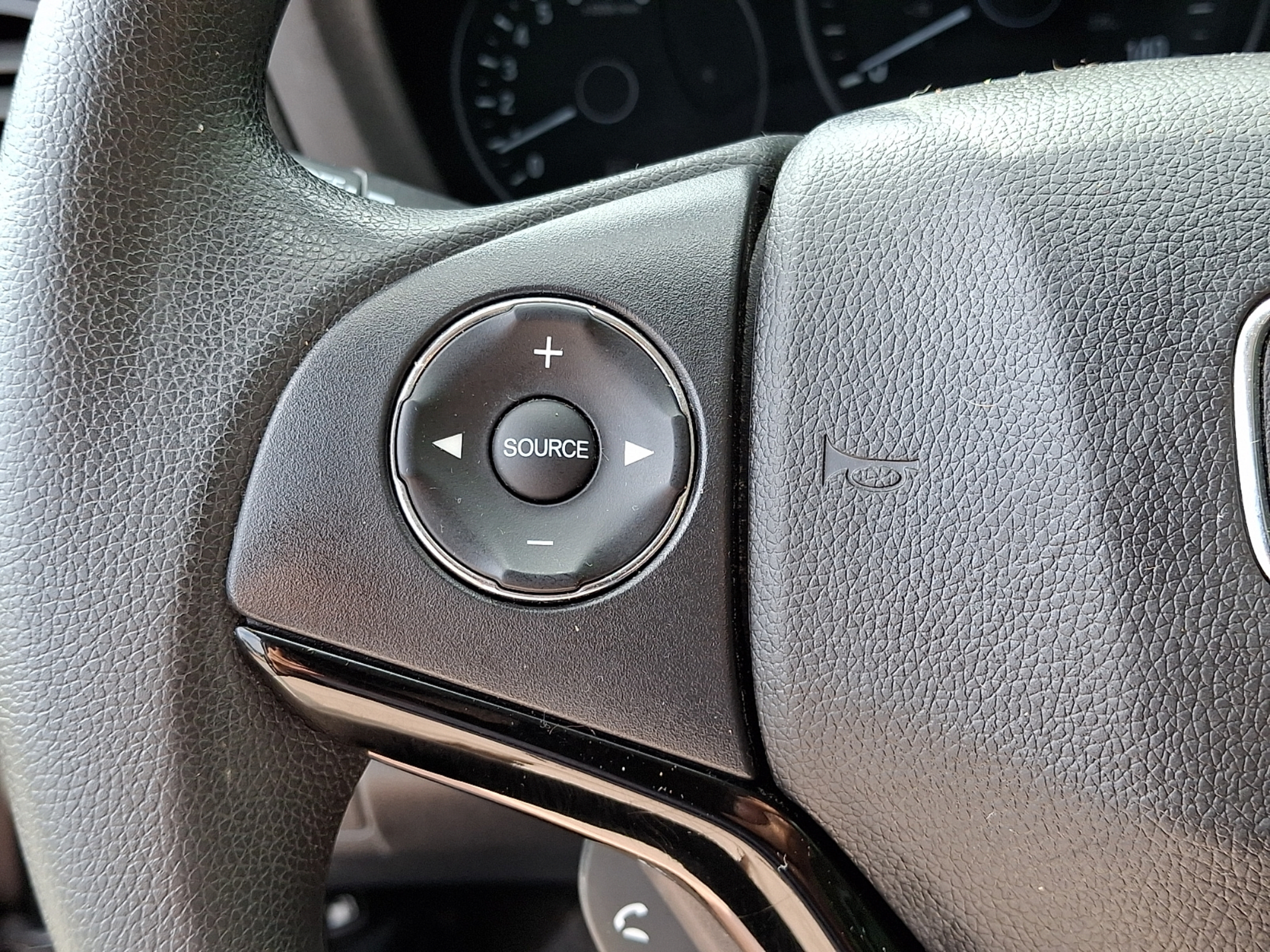 Used 2021 Honda HR-V LX image 21