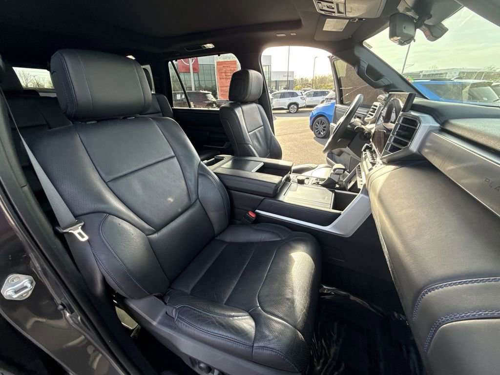 Used 2024 Toyota Sequoia Platinum AWD/4WD image 25