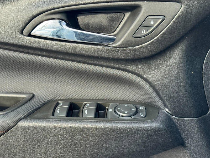 Used 2024 Chevrolet Equinox RS w/ RS Leather Package image 23