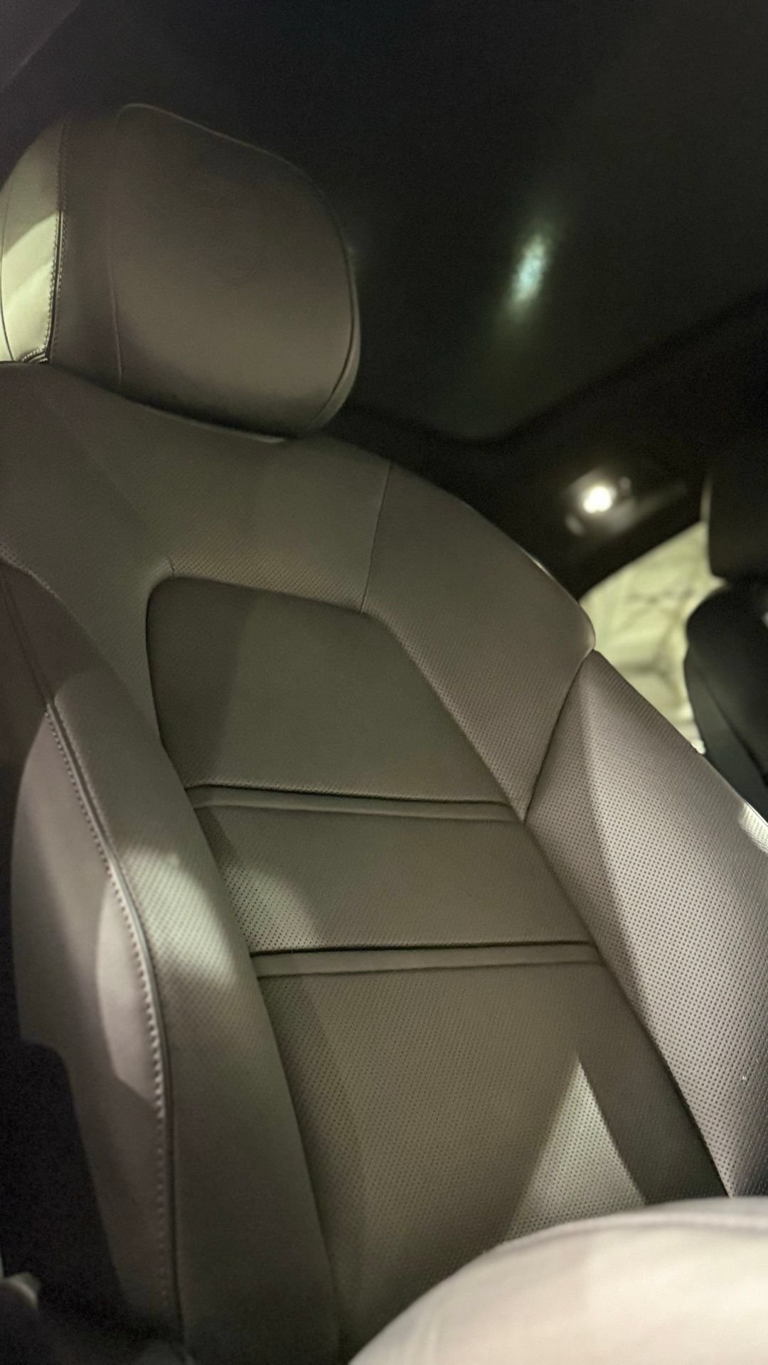 Certified 2025 Porsche Cayenne Coupe AWD/4WD image 58