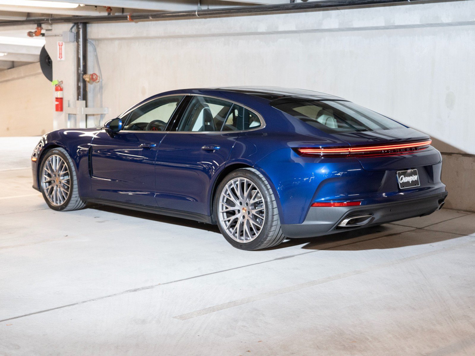 New 2026 Porsche Panamera 4 AWD/4WD image 3
