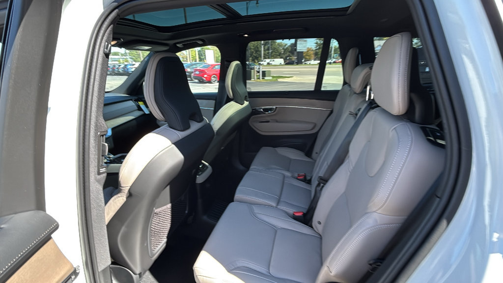 New 2027 Volvo XC90 B6 Ultra AWD/4WD image 10