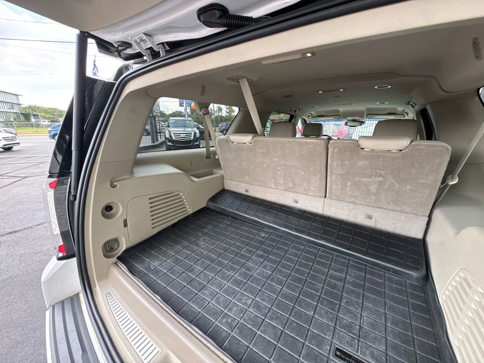 Used 2019 GMC Yukon XL Denali image 19