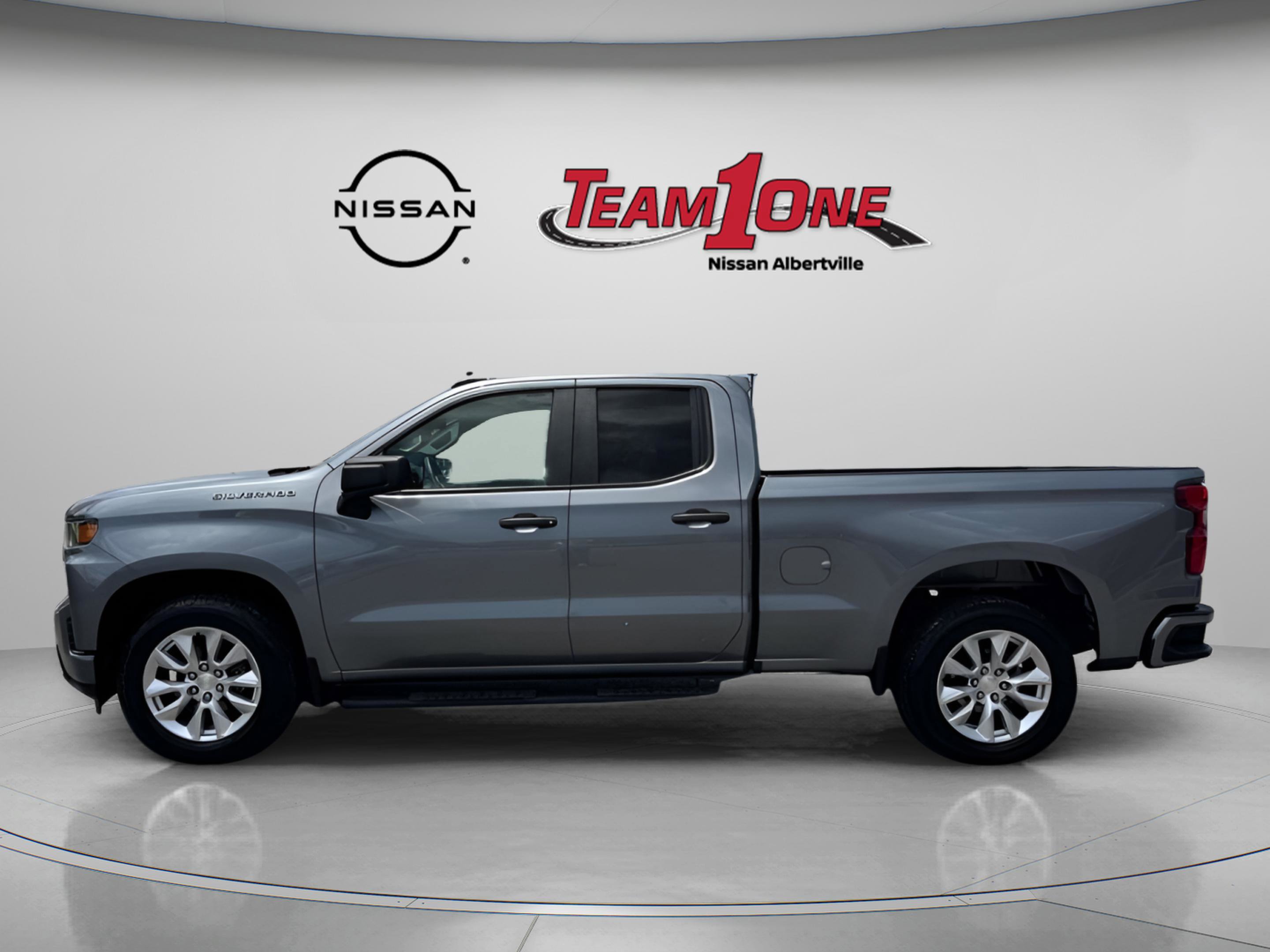 Used 2019 Chevrolet Silverado 1500 Custom w/ Custom Value Package RWD image 6