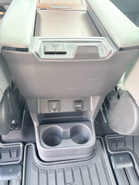 Used 2022 Toyota Sienna XLE w/ XLE Plus Package AWD/4WD image 30