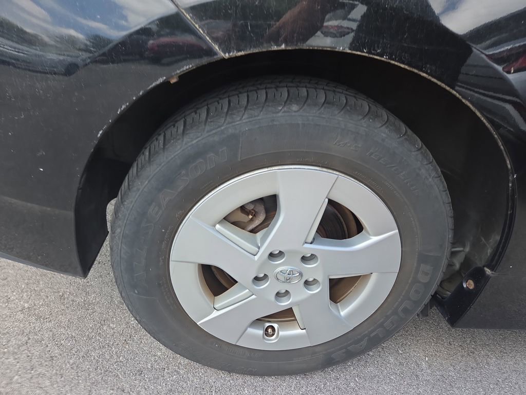 Used 2011 Toyota Prius Three w/ Solar Roof Pkg image 5