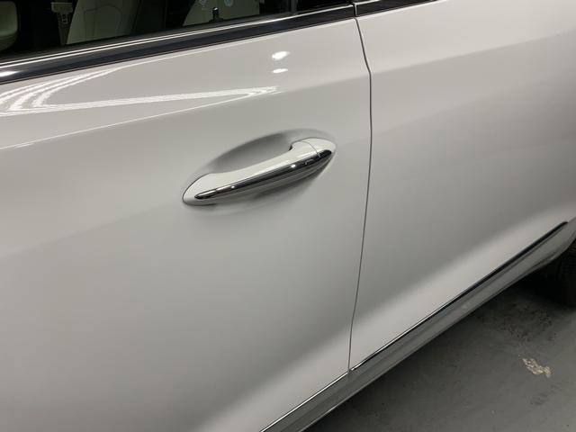 Used 2023 Buick Enclave Essence w/ Experience Buick Package image 4