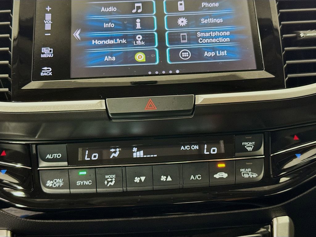 Used 2017 Honda Accord EX image 18