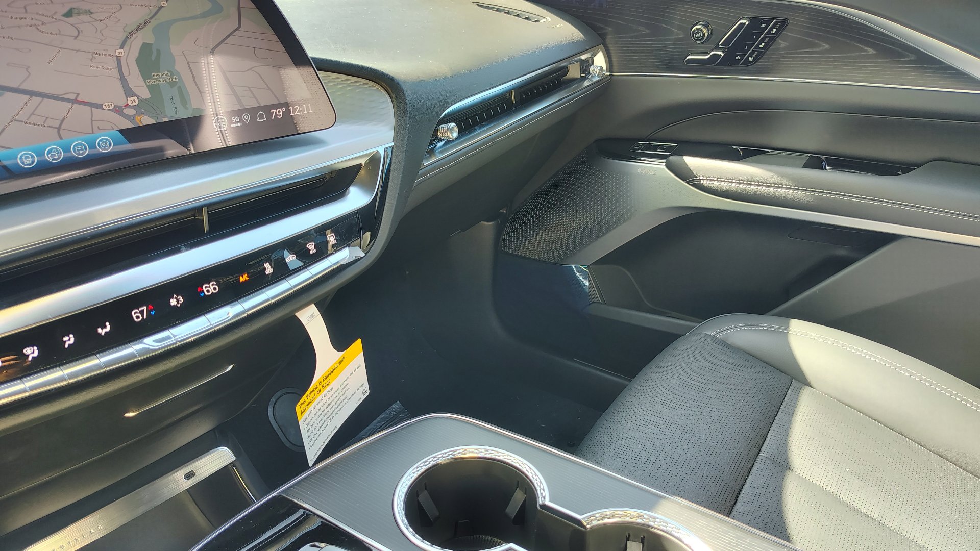 New 2026 Cadillac Lyriq Premium Luxury image 22