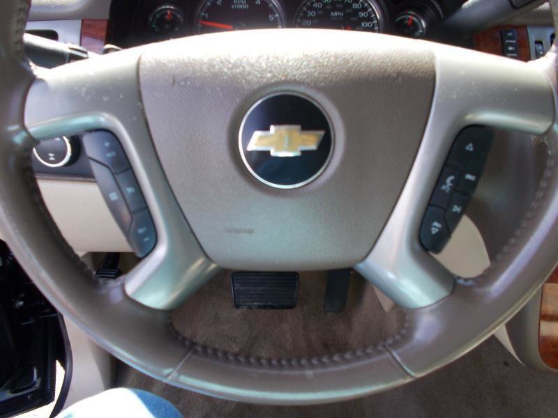 Used 2013 Chevrolet Avalanche LS image 33