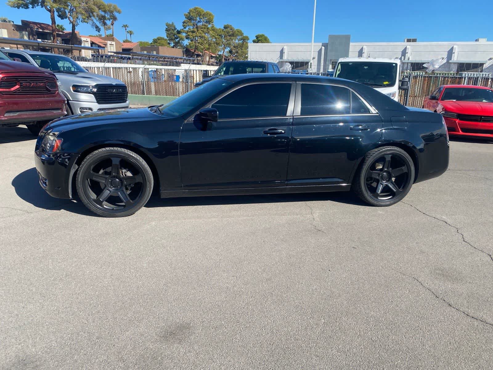 Used 2014 Chrysler 300 S w/ Luxury Group RWD image 10