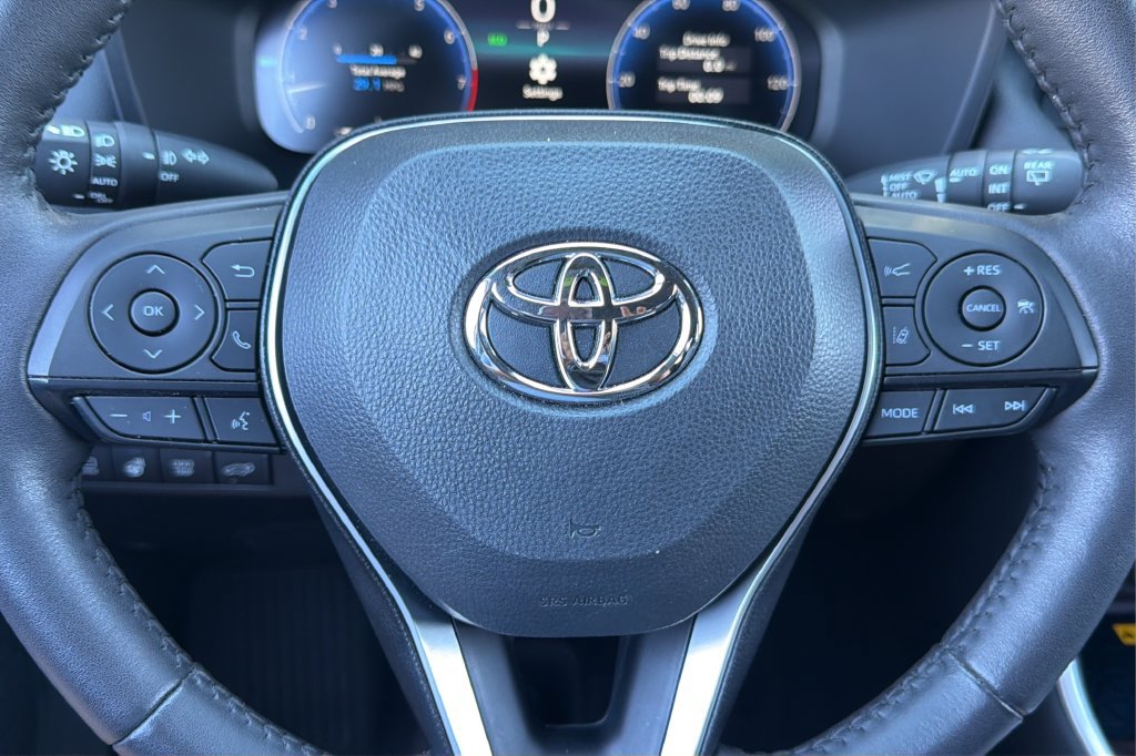 Certified 2025 Toyota RAV4 Limited w/ Advanced Technology Package FWD image 18