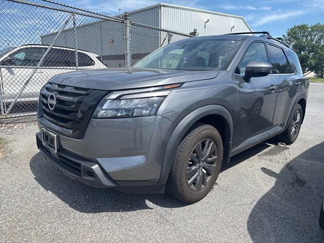 Used 2023 Nissan Pathfinder SV w/ SV Premium Package AWD/4WD image 27