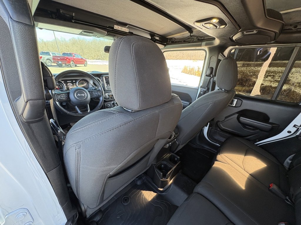 Used 2021 Jeep Wrangler Willys image 18