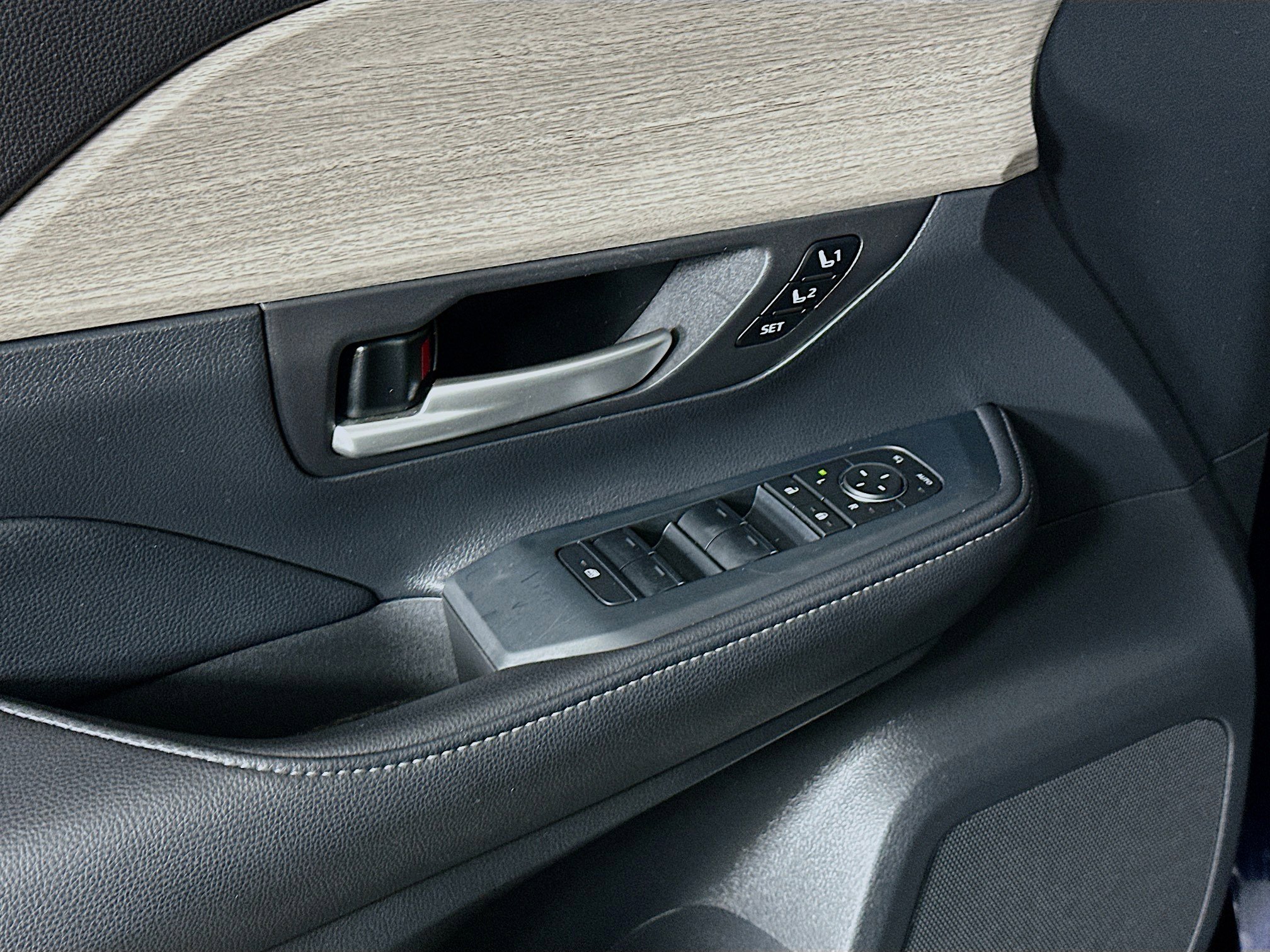 Used 2025 Toyota Grand Highlander FWD image 15