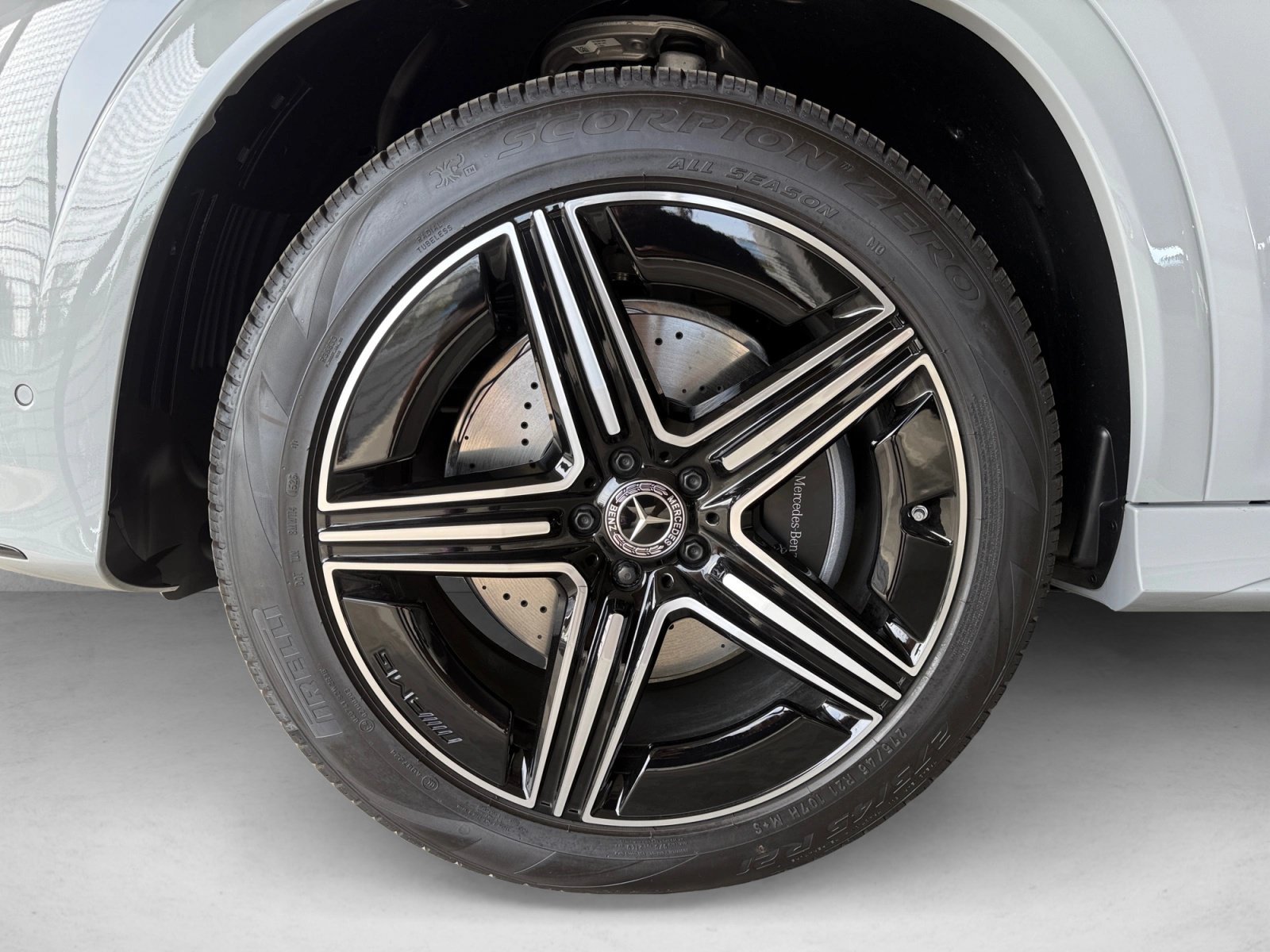 New 2026 Mercedes-Benz GLE 350 4MATIC image 9