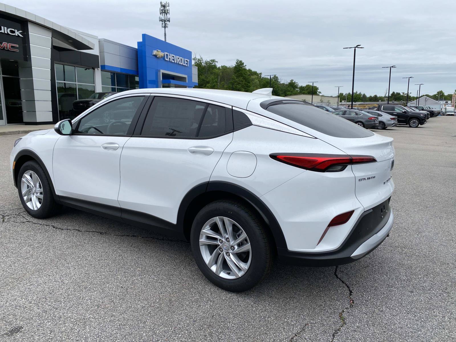 New 2026 Buick Envista Preferred FWD image 3