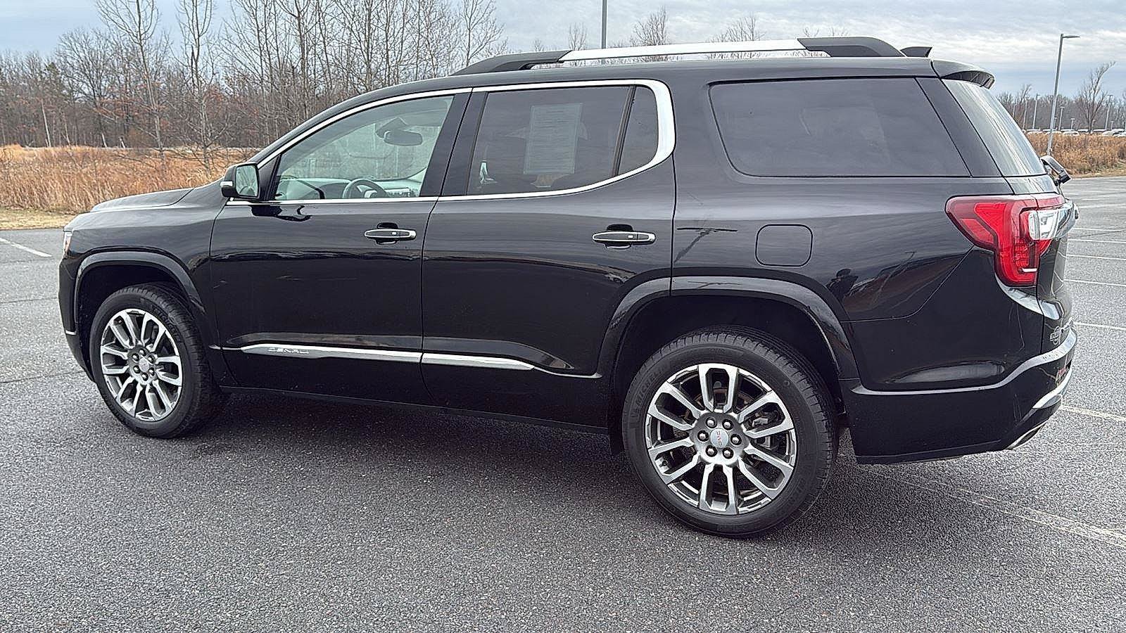 Used 2022 GMC Acadia Denali AWD/4WD image 11