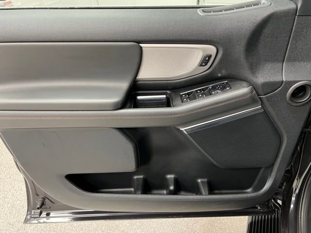 Used 2025 Ford Expedition Max Active AWD/4WD image 23