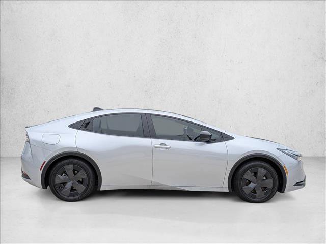 Used 2026 Toyota Prius Plug-In Hybrid image 4