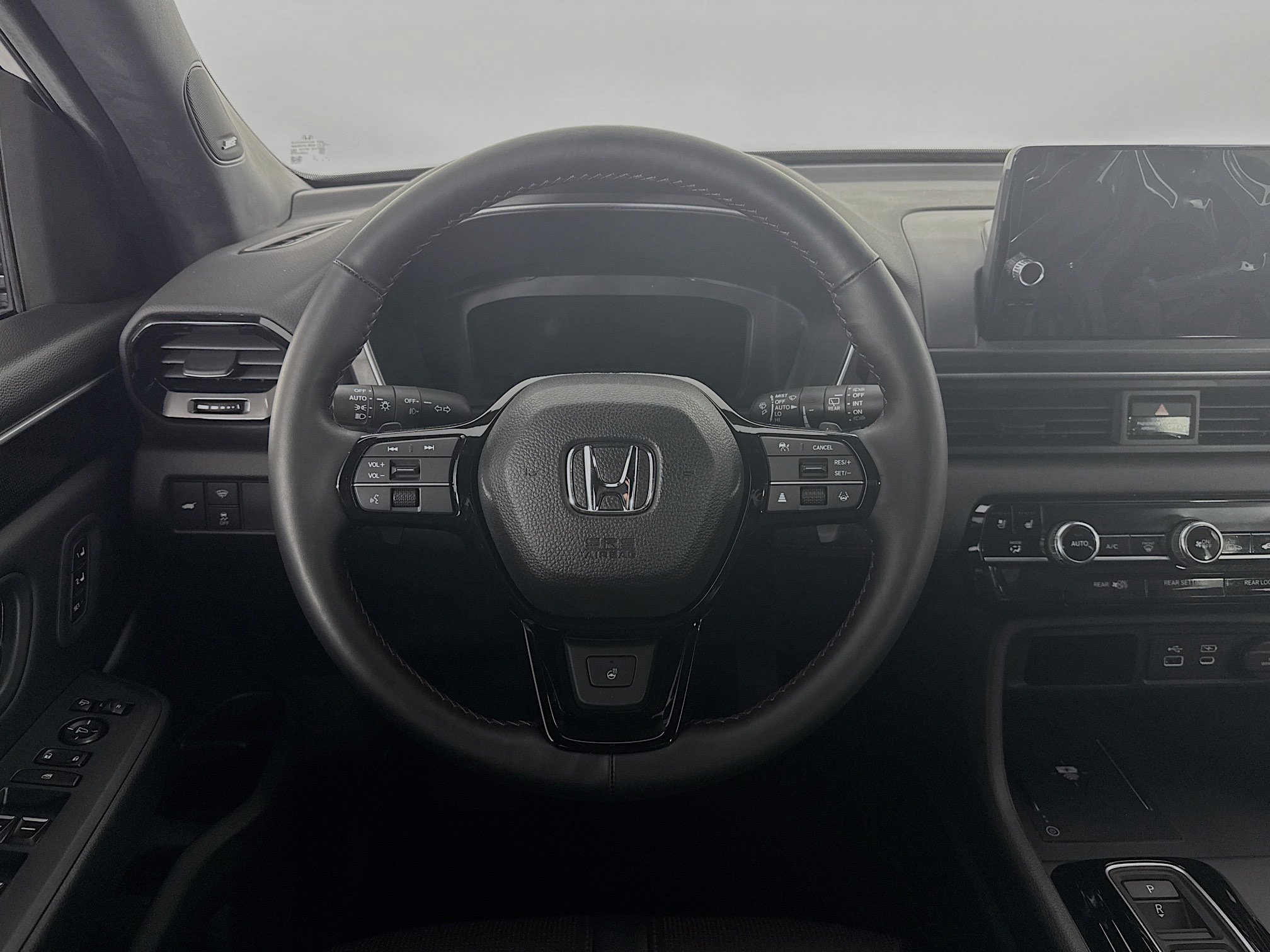 Certified 2025 Honda Pilot Black Edition image 24