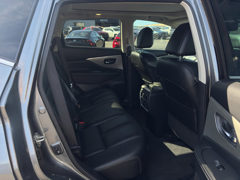 Used 2016 Nissan Murano Platinum w/ Platinum Technology Package image 18