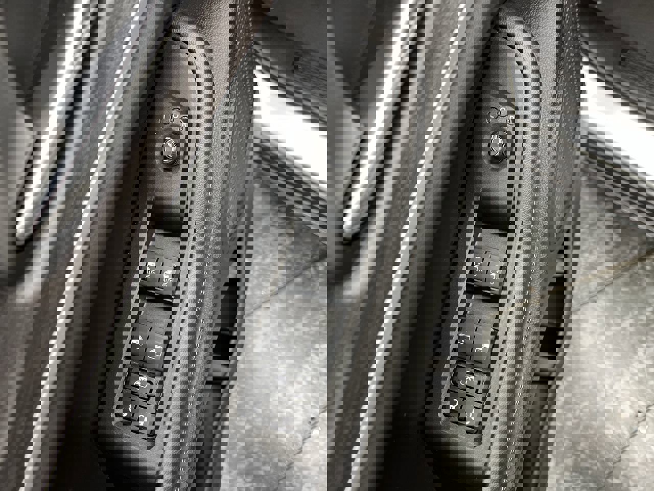 Used 2024 Jeep Grand Cherokee L Limited w/ Luxury Tech Group II image 9