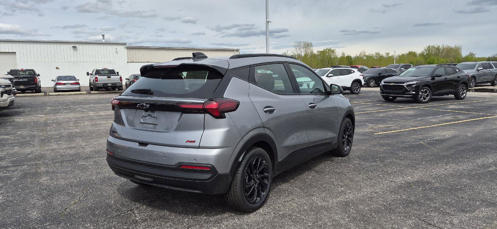 New 2027 Chevrolet Bolt RS w/ Technology Package FWD image 5