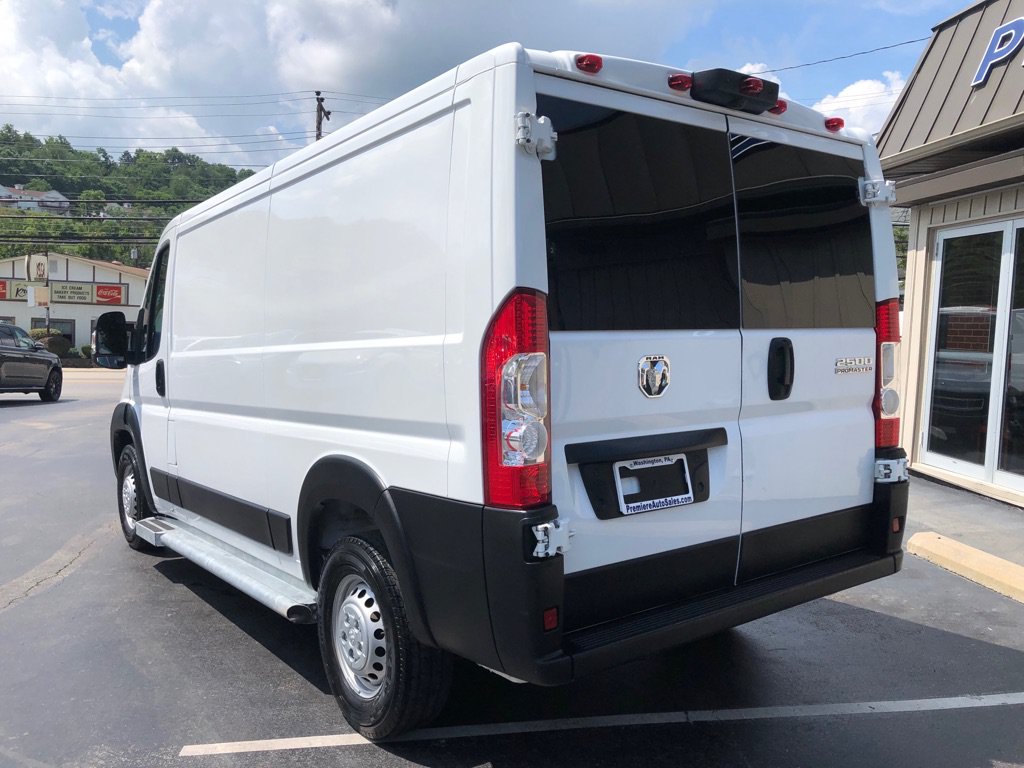 Used 2025 RAM ProMaster 2500 w/ U-Haul Equipment Group FWD image 4