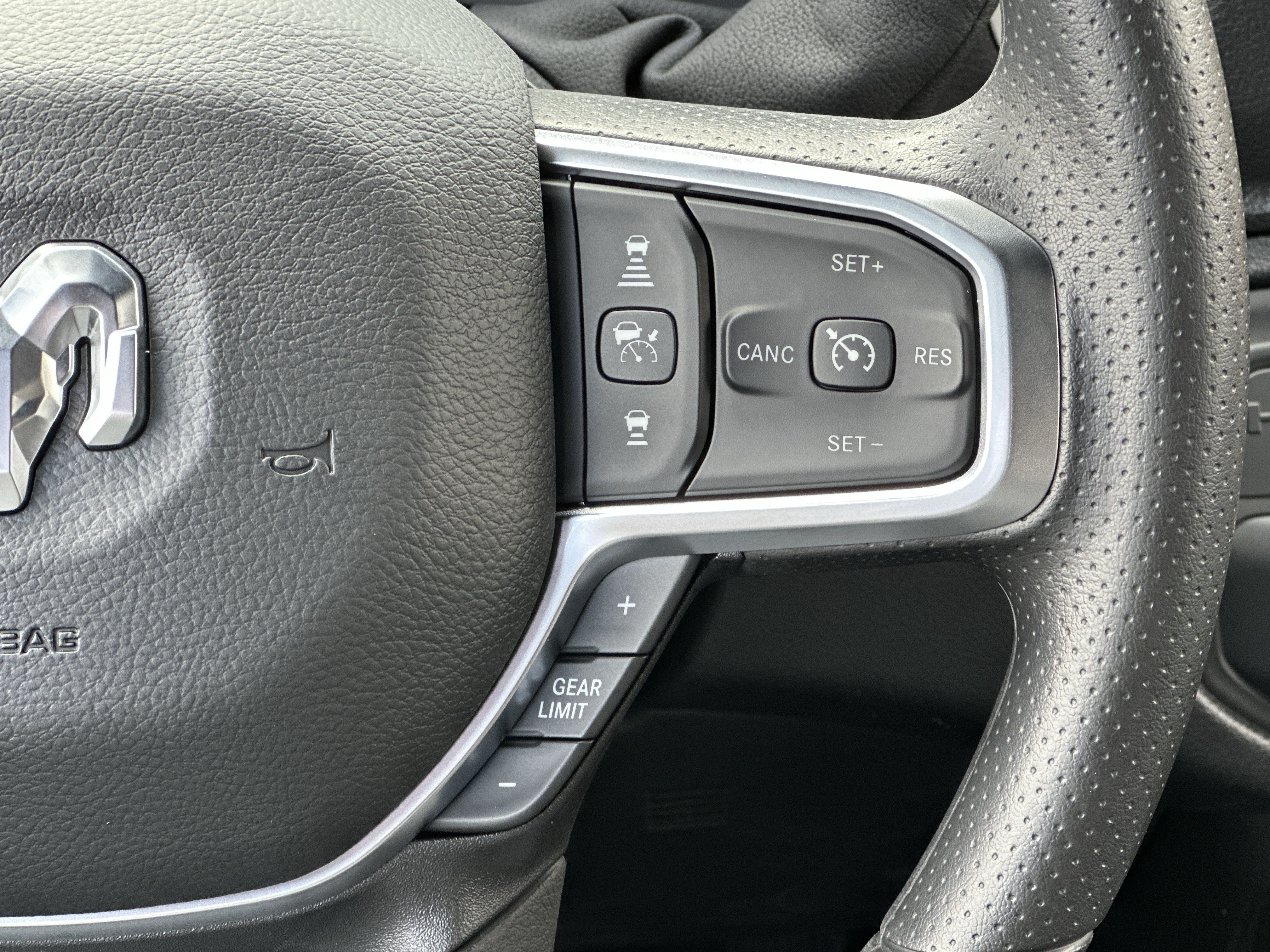 New 2026 RAM 2500 Tradesman AWD/4WD image 25