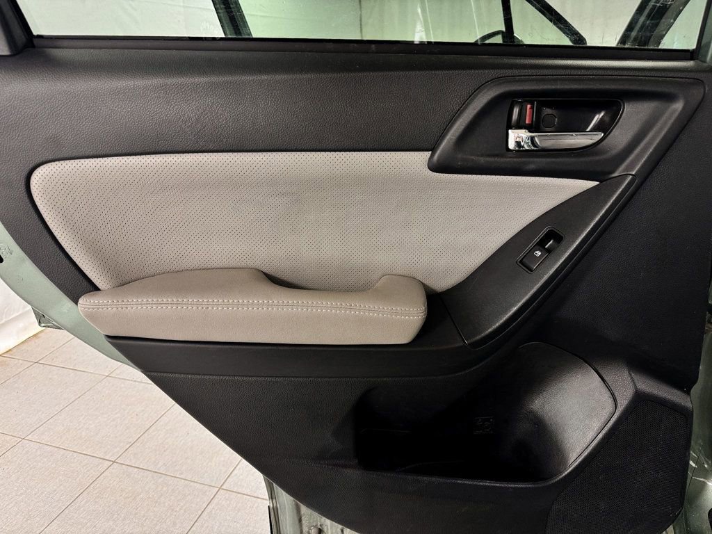 Used 2015 Subaru Forester 2.5i Limited w/ Popular Package #2 image 14