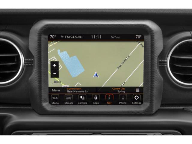 Certified 2022 Jeep Gladiator Overland w/ Cold Weather Group image 16