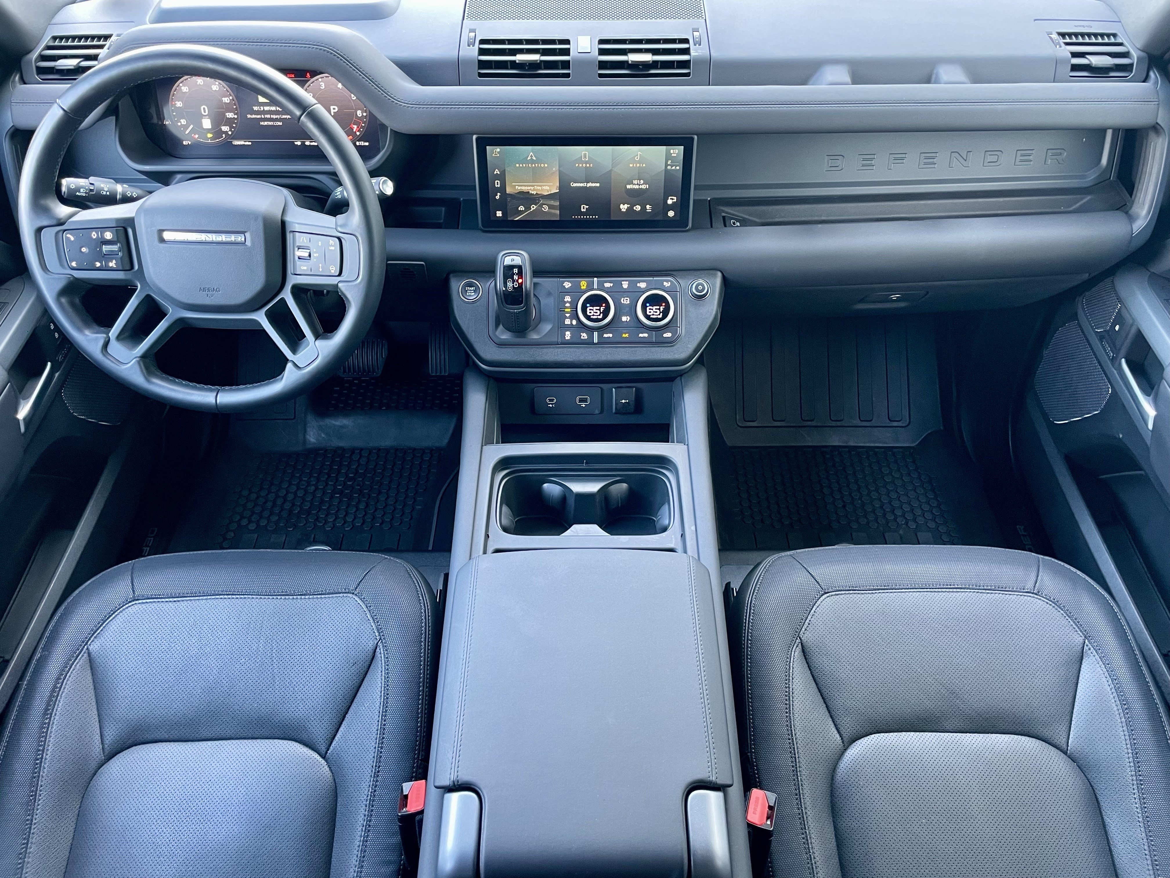 Certified 2024 Land Rover Defender 110 X-Dynamic SE AWD/4WD image 16