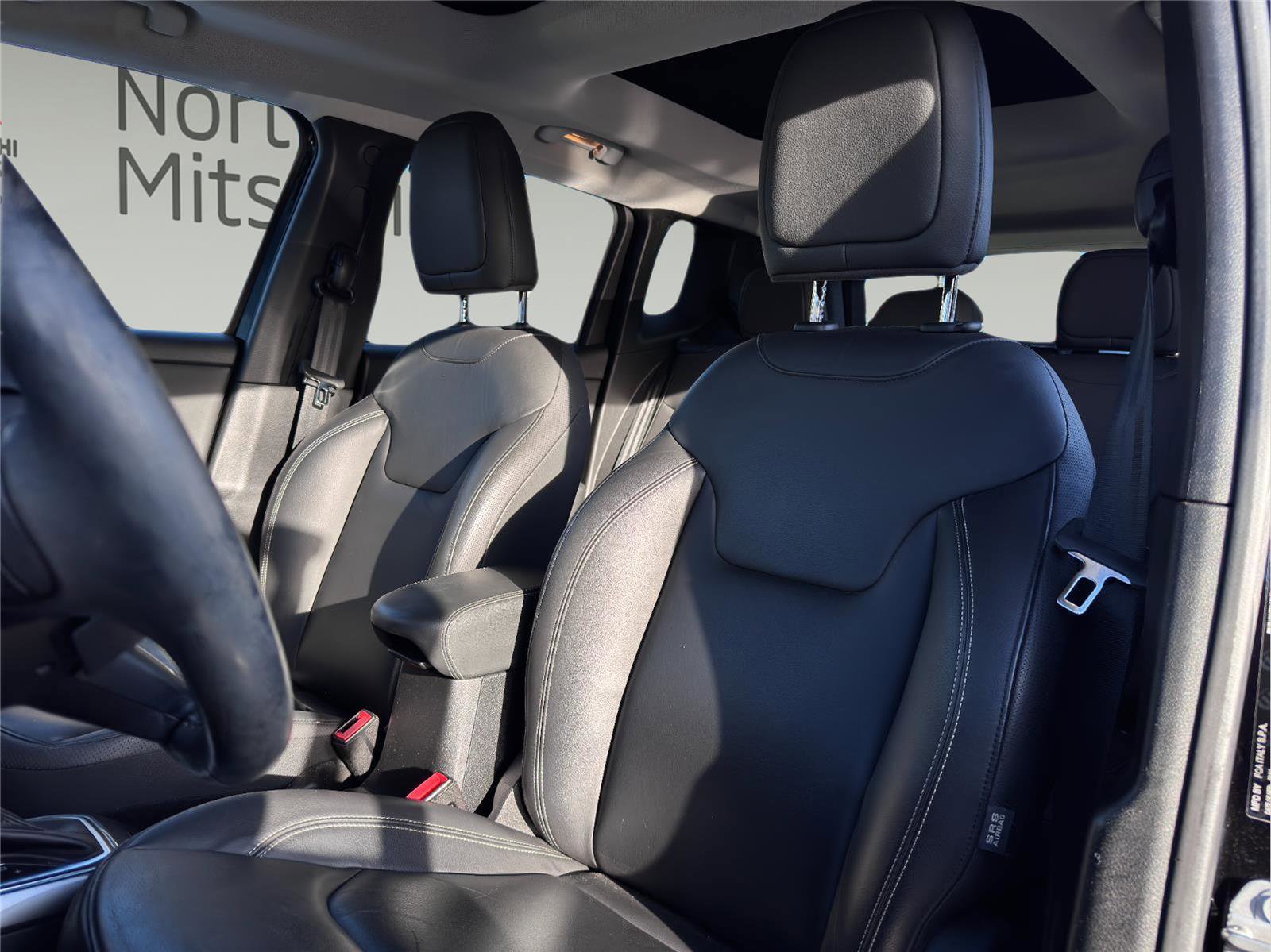 Used 2019 Jeep Renegade Limited w/ UConnect 8.4 Nav Group image 16