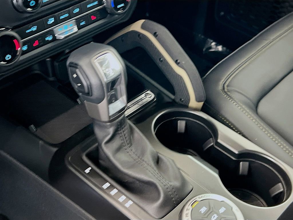 New 2025 Ford Bronco Badlands image 10