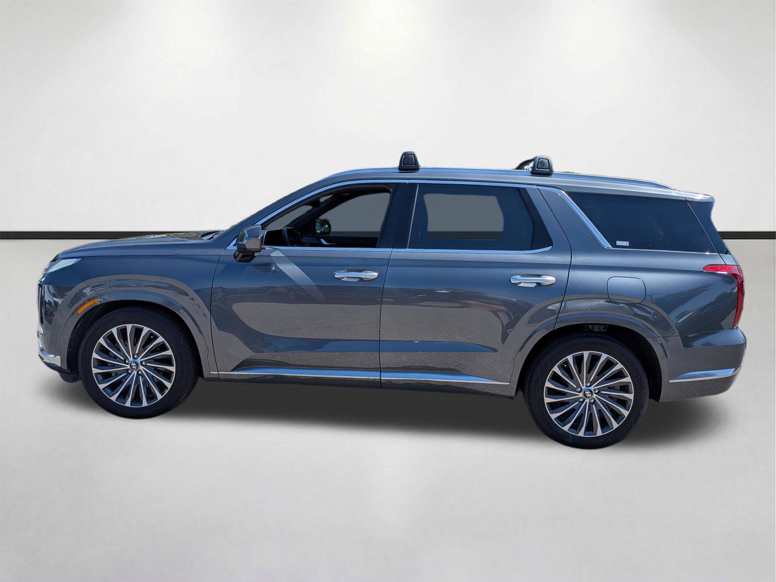 Used 2023 Hyundai Palisade Calligraphy image 7