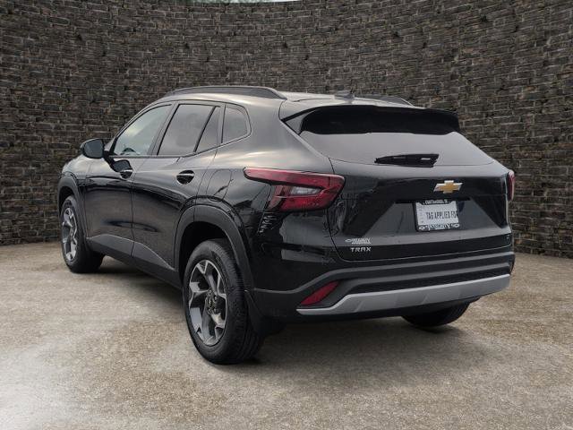 New 2026 Chevrolet Trax LT w/ LT Convenience Package FWD image 4