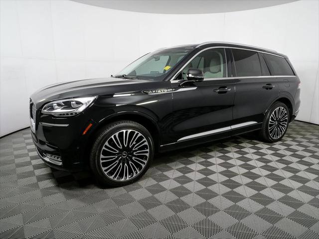 Used 2023 Lincoln Aviator Black Label w/ Class IV Trailer Tow Package AWD/4WD image 28