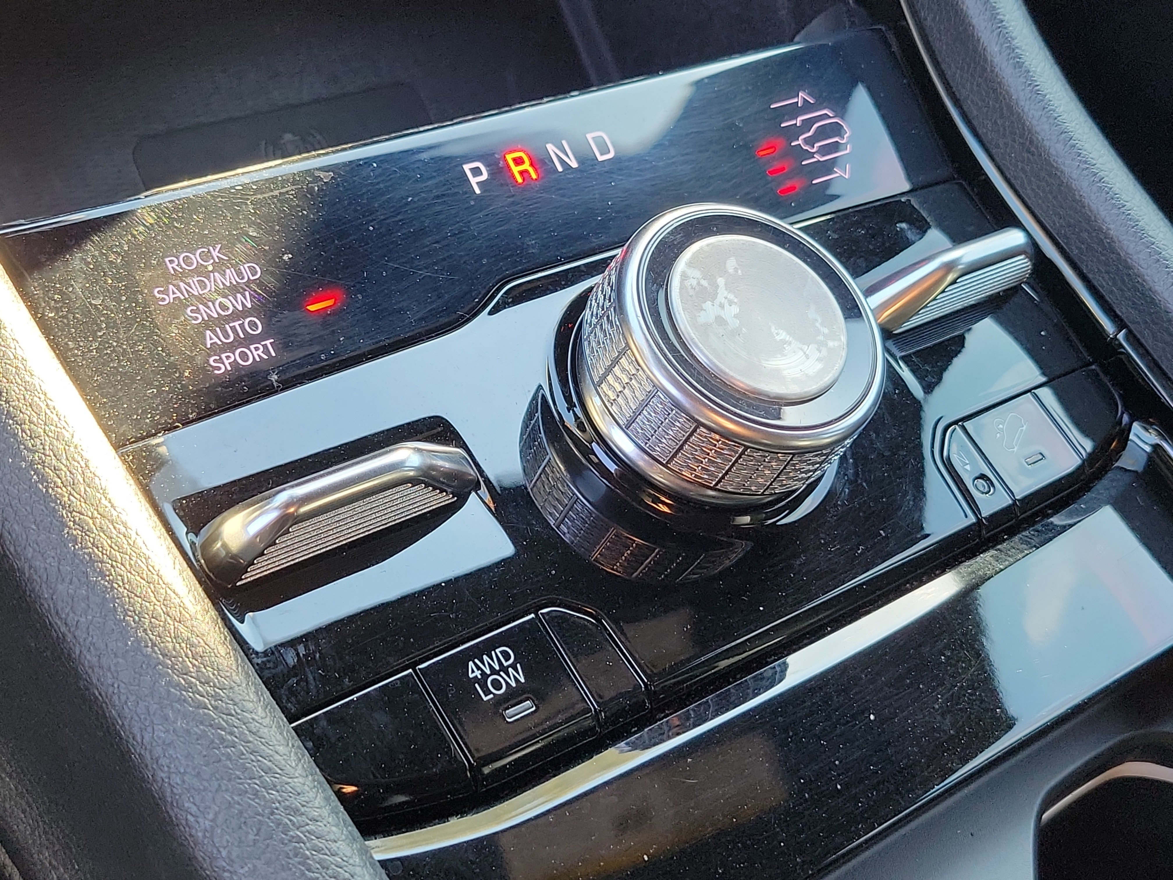 Used 2021 Jeep Grand Cherokee L Overland w/ Advanced Protech Group III image 26