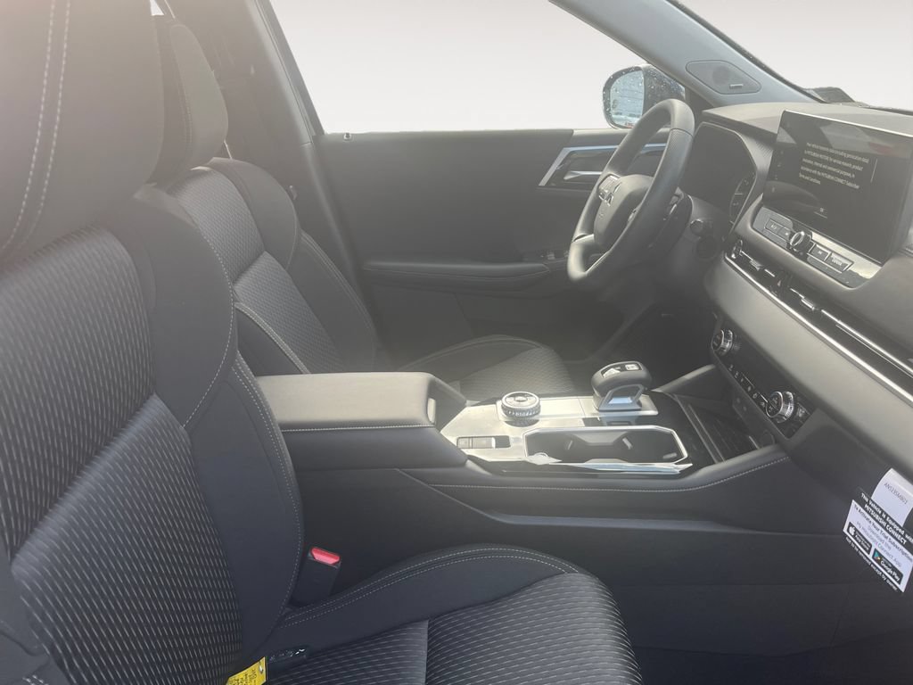 New 2026 Mitsubishi Outlander ES AWD/4WD image 15
