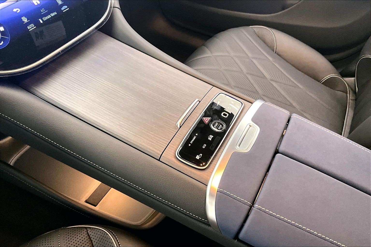 New 2026 Mercedes-Benz EQS 580 4MATIC Sedan image 8