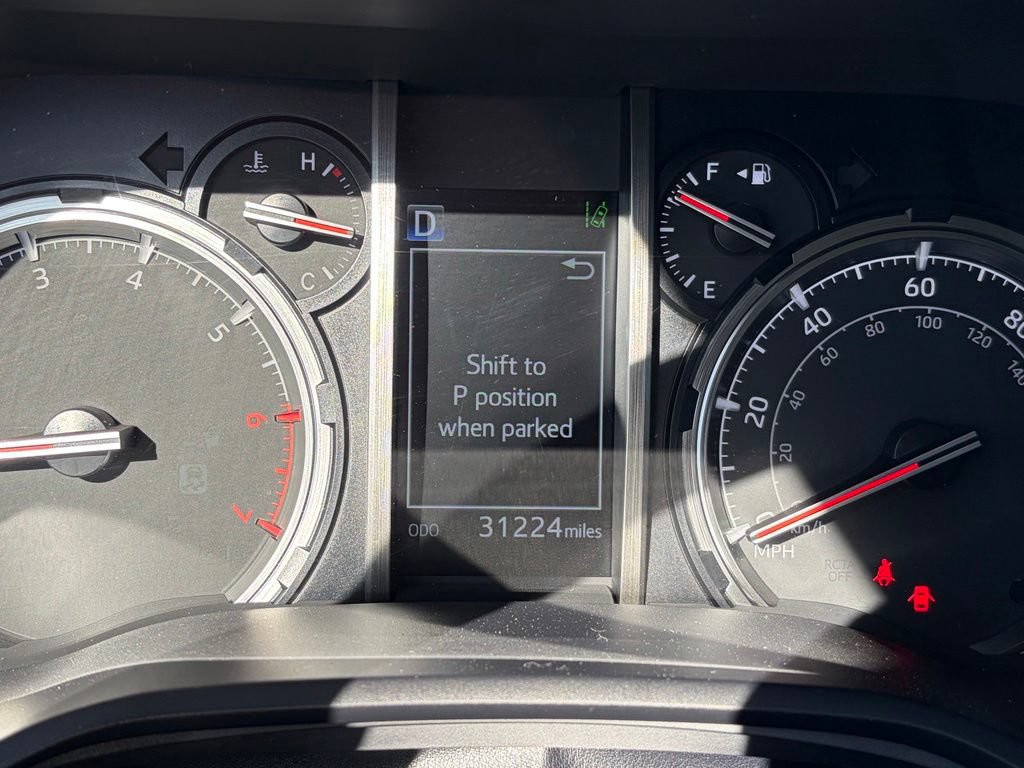 Used 2024 Toyota 4Runner TRD Off-Road Premium AWD/4WD image 30