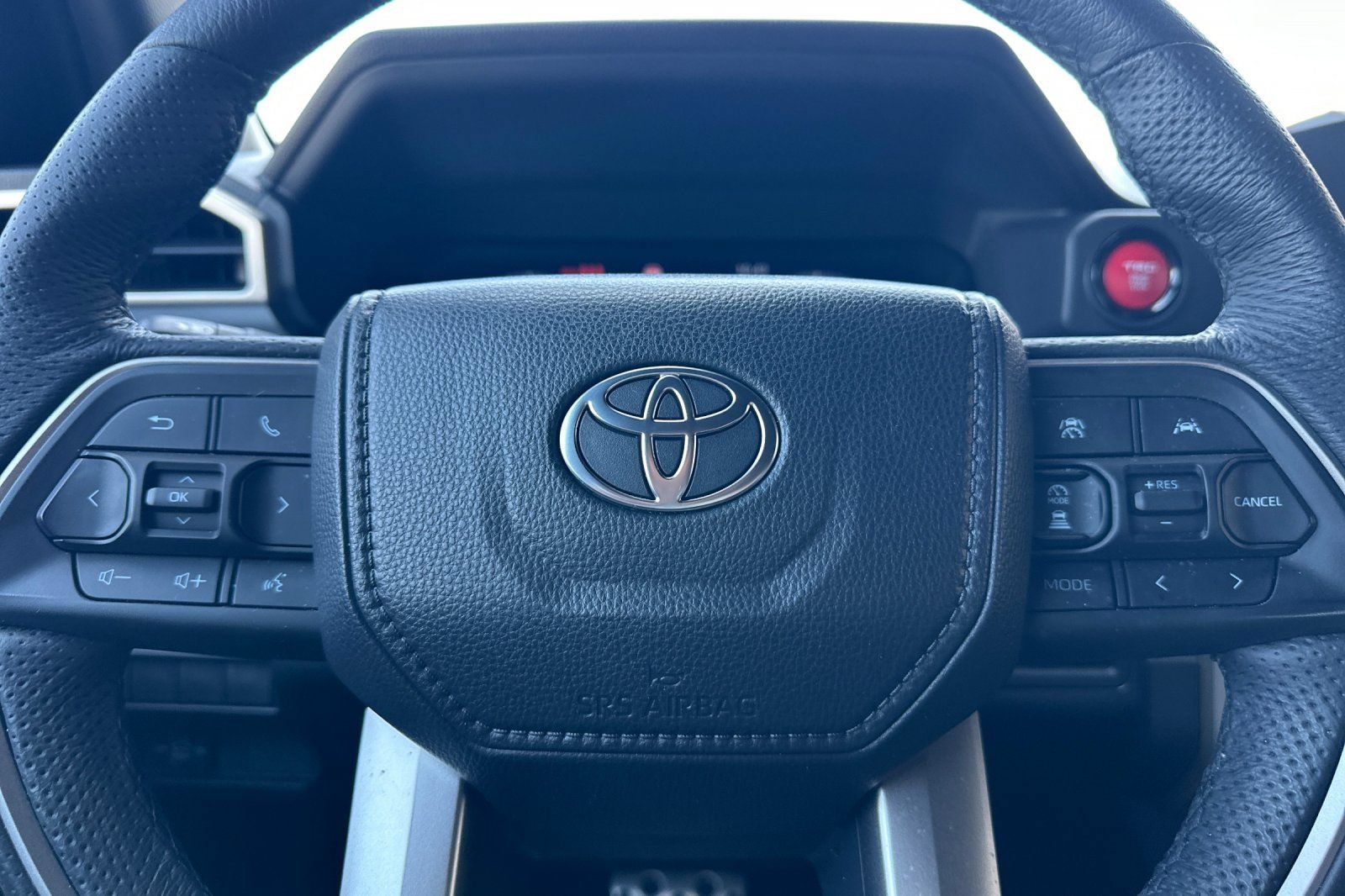 Used 2025 Toyota Tacoma TRD Sport AWD/4WD image 23