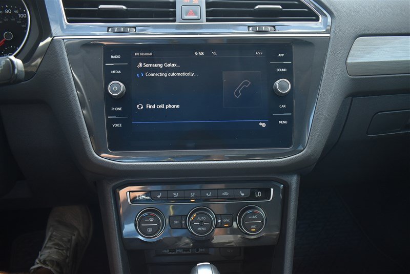 Used 2019 Volkswagen Tiguan SE w/ Panoramic Sunroof Package AWD/4WD image 19