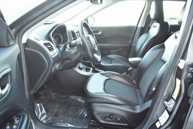 Used 2019 Jeep Compass Latitude w/ Popular Equipment Group image 13